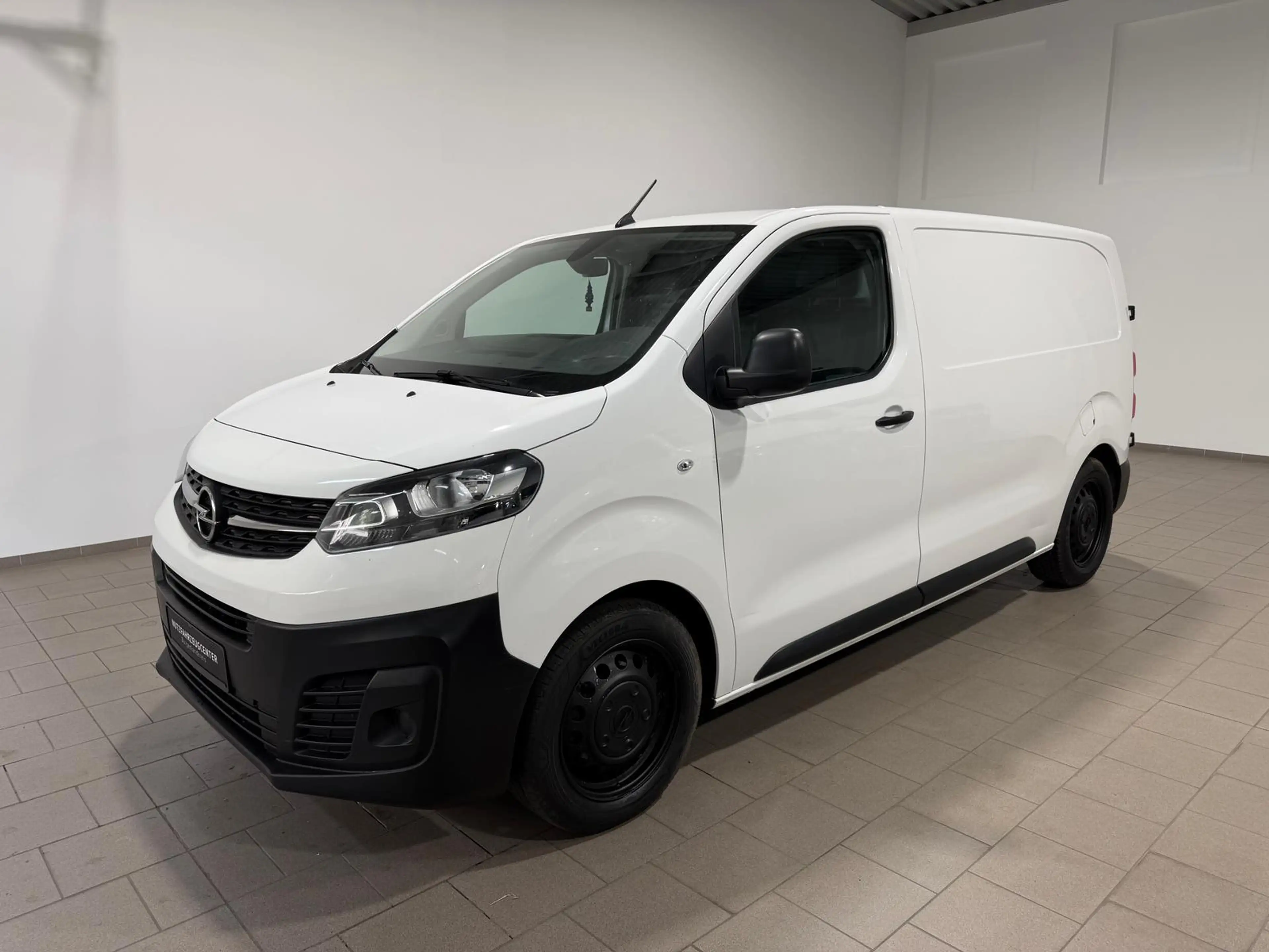 Opel Vivaro Kasten 1.5 CDI,kurz,Klima,Regalsystem