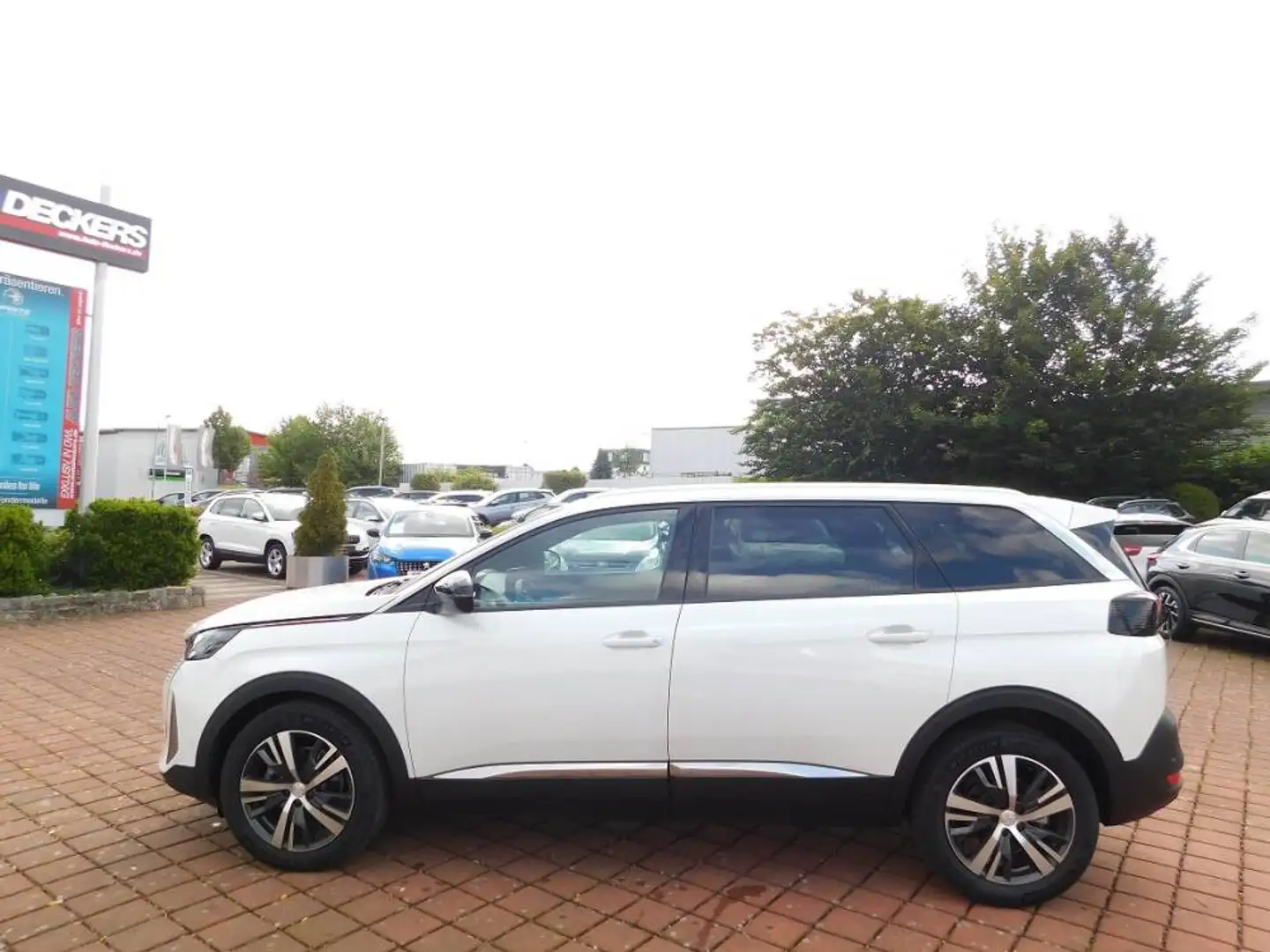 Peugeot 5008 1.2 Puretech 130 Automatik Allure Pack 7Sitze Navi Weiß - 2