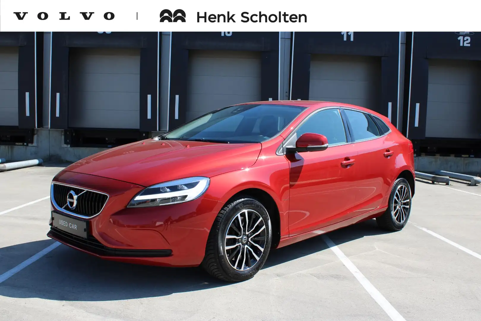 Volvo V40 T2 122PK Edition+ | Stoelverwarming | Navigatie | Orange - 1