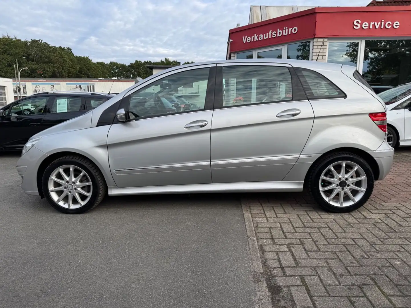 Mercedes-Benz B 200 B-Klasse 200 SHZ PDC RCD Scheckheft MB Silber - 2