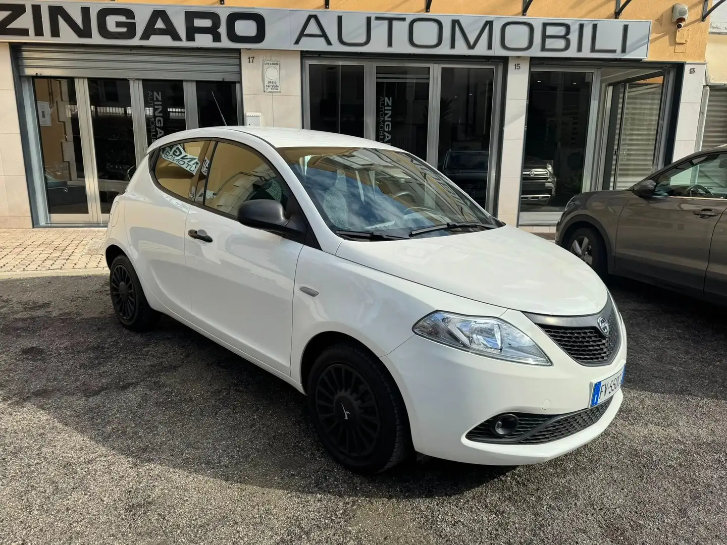 Lancia Ypsilon 1.2 ELEFANTINO BLU SOLI 39.000 KM PERFETTA Bianco - 2