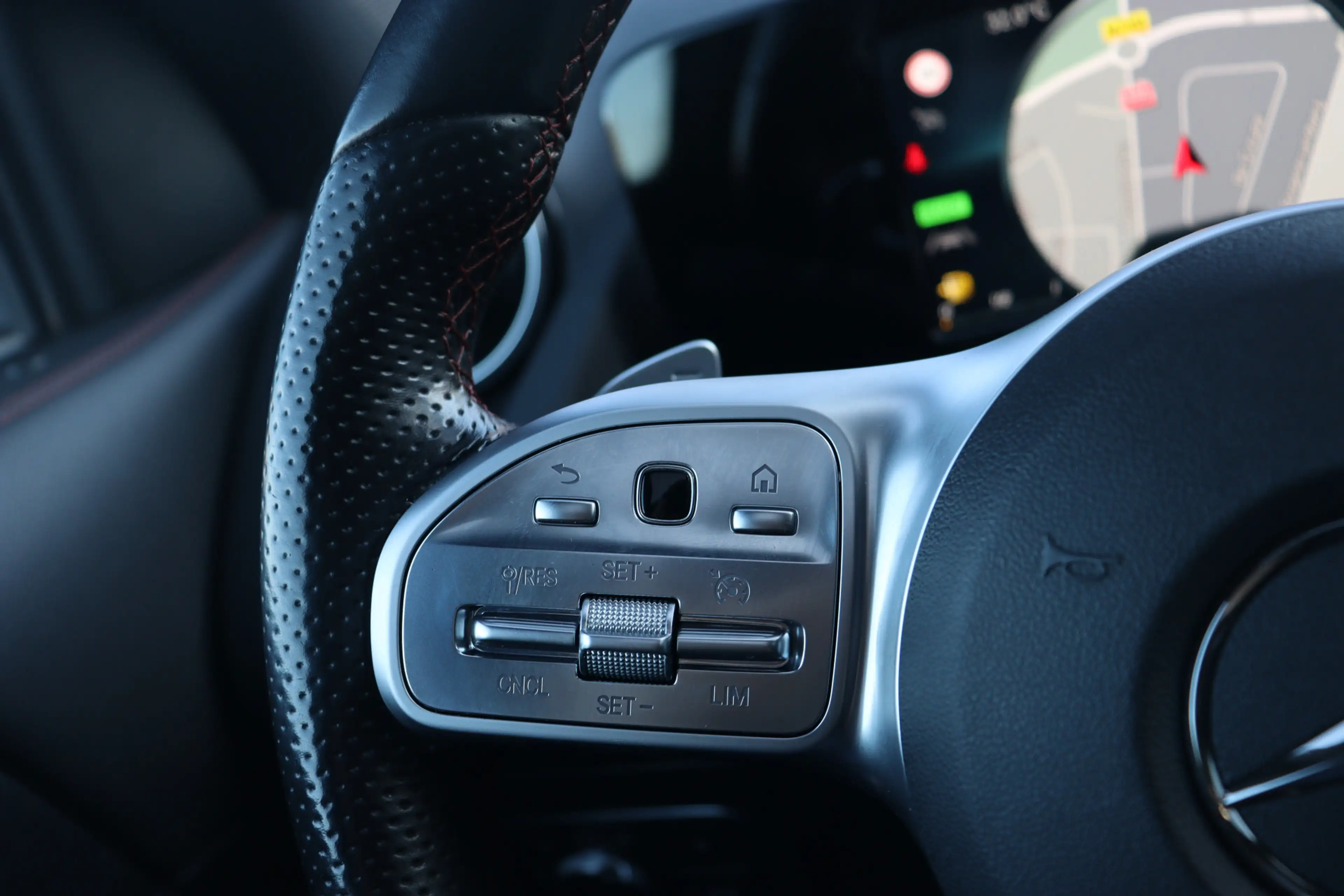 Mercedes-Benz GLA 250 e AMG Line | Pano | Trekhaak | Memory | — photo 20
