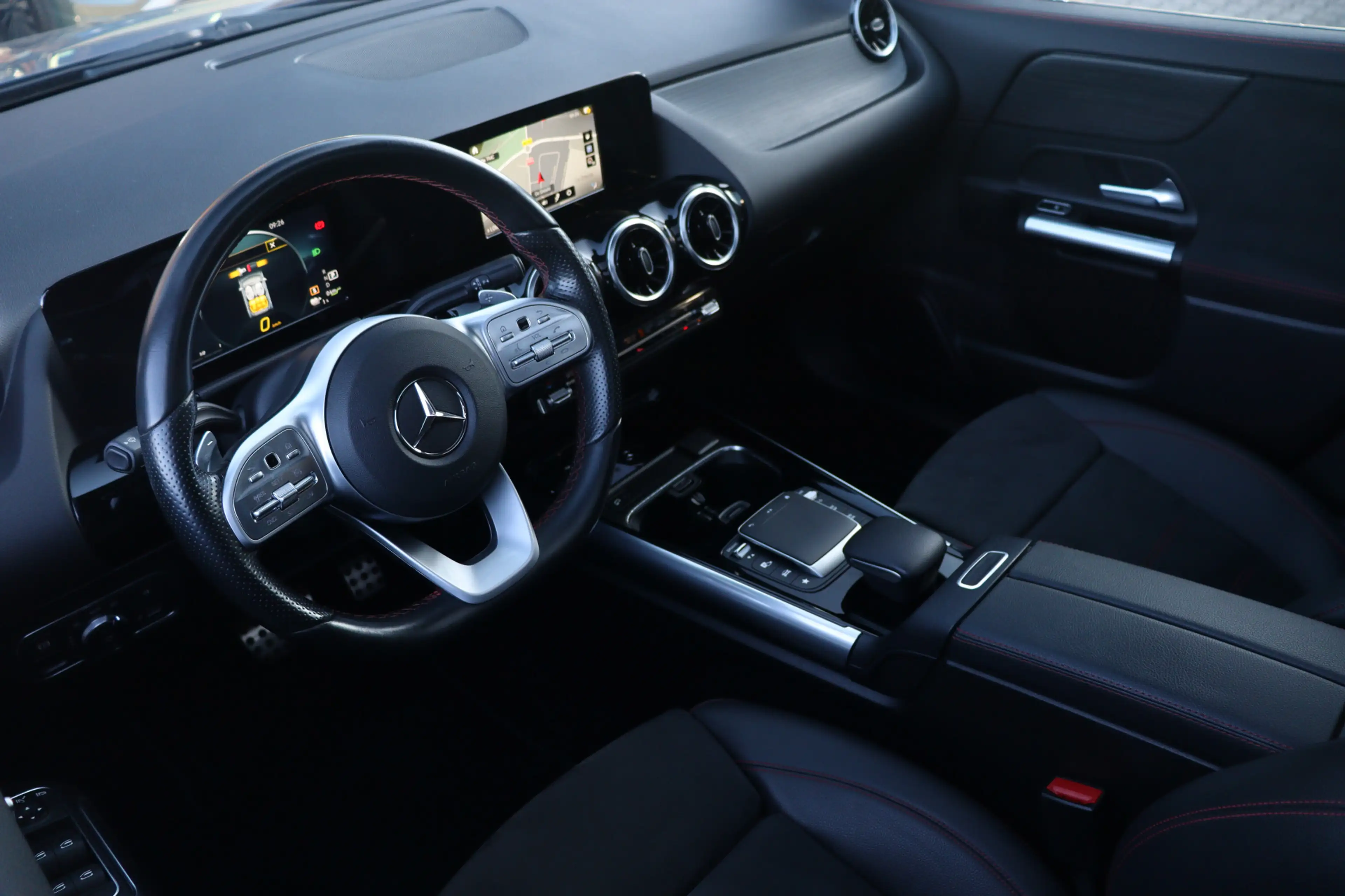 Mercedes-Benz GLA 250 e AMG Line | Pano | Trekhaak | Memory | — photo 10