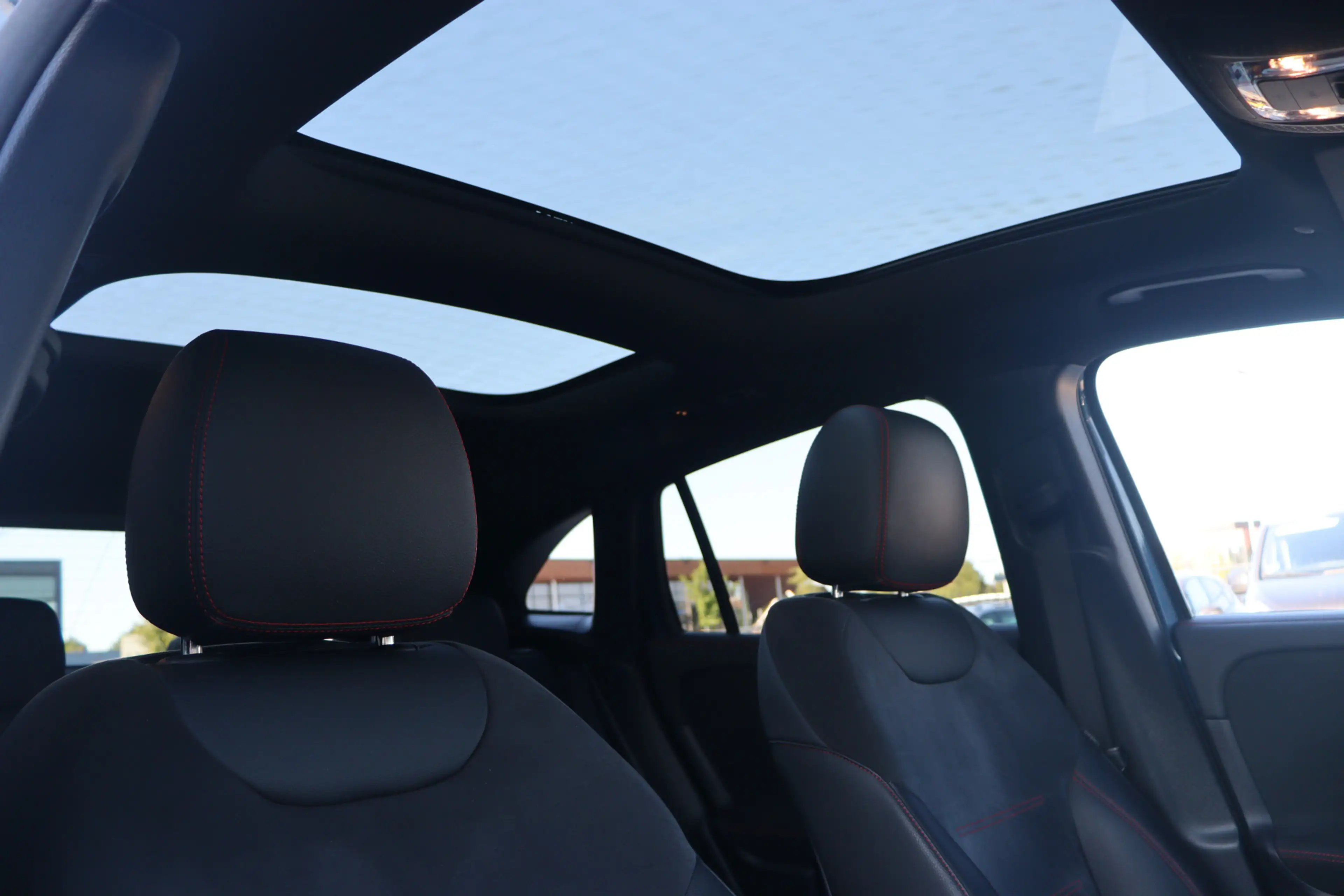 Mercedes-Benz GLA 250 e AMG Line | Pano | Trekhaak | Memory | — photo 14