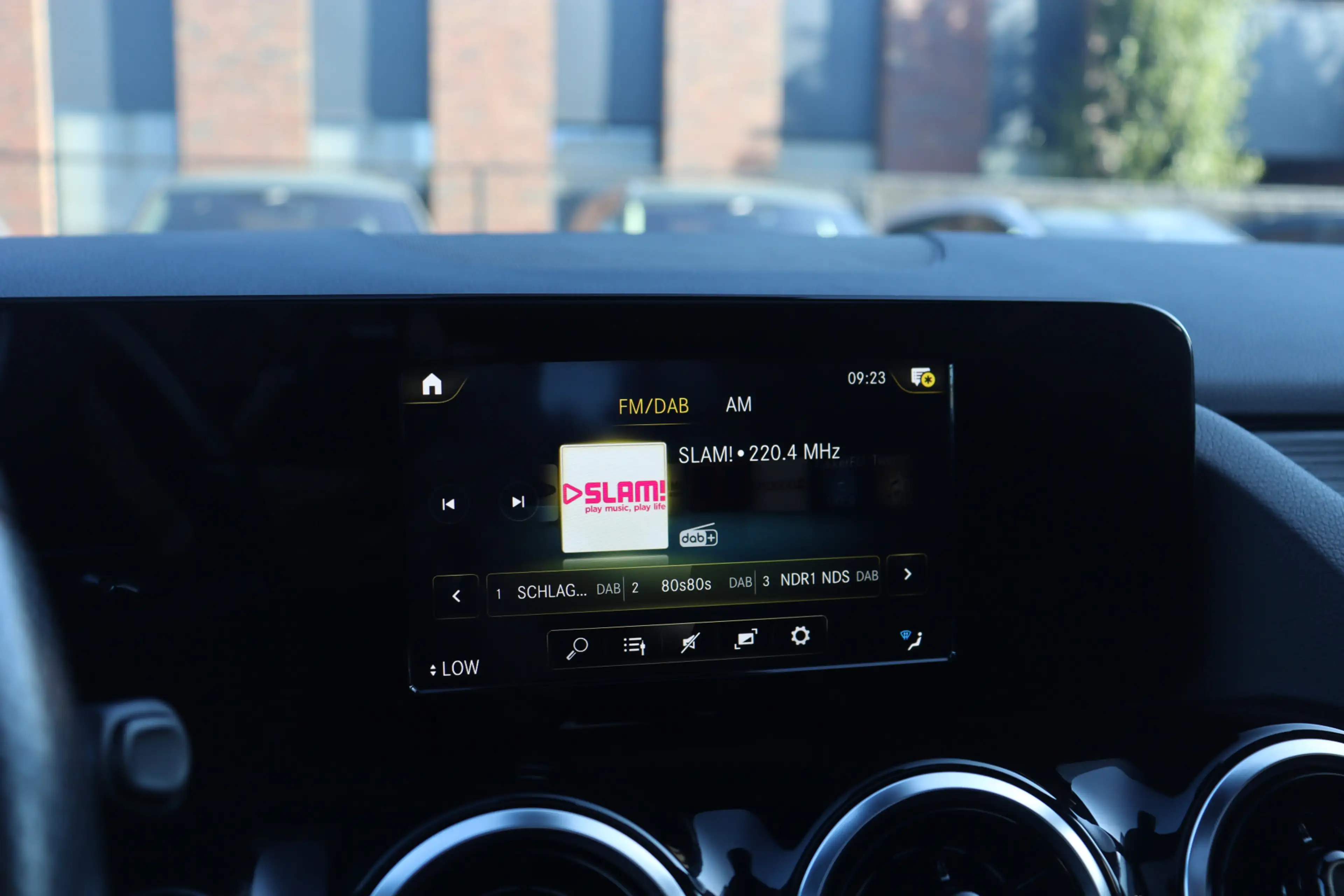 Mercedes-Benz GLA 250 e AMG Line | Pano | Trekhaak | Memory | — photo 27
