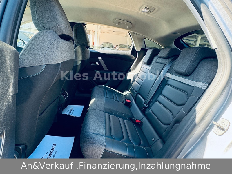 Citroen C4 Lim. — photo 15