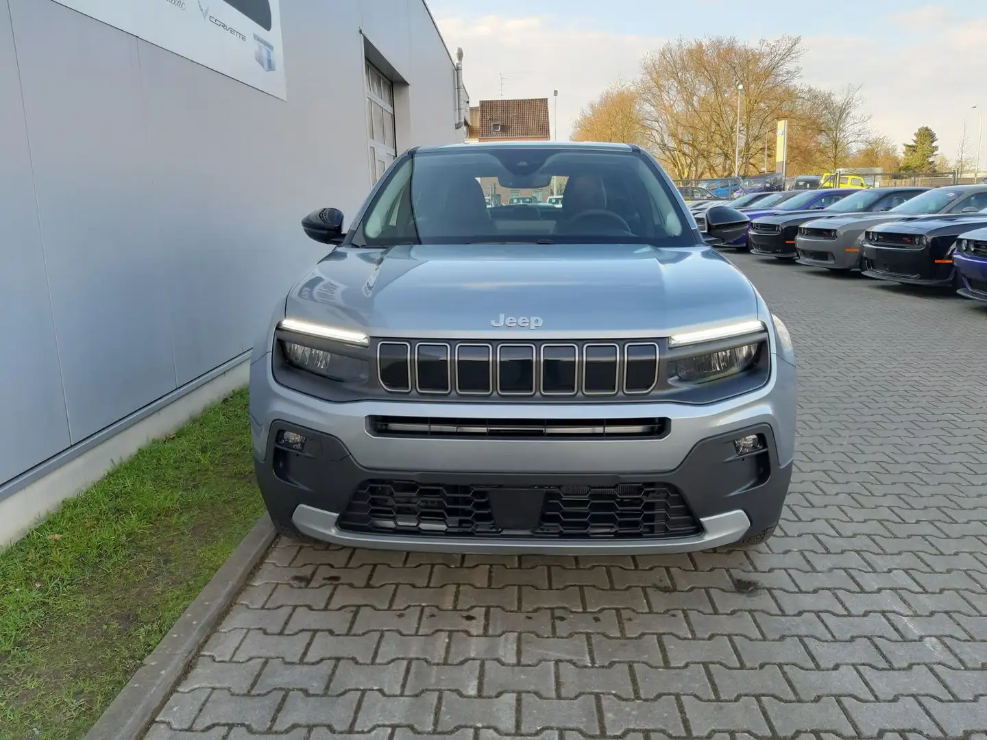 Jeep Avenger Altitude BEV Vollelektrisch Allwetterrei Gri - 2