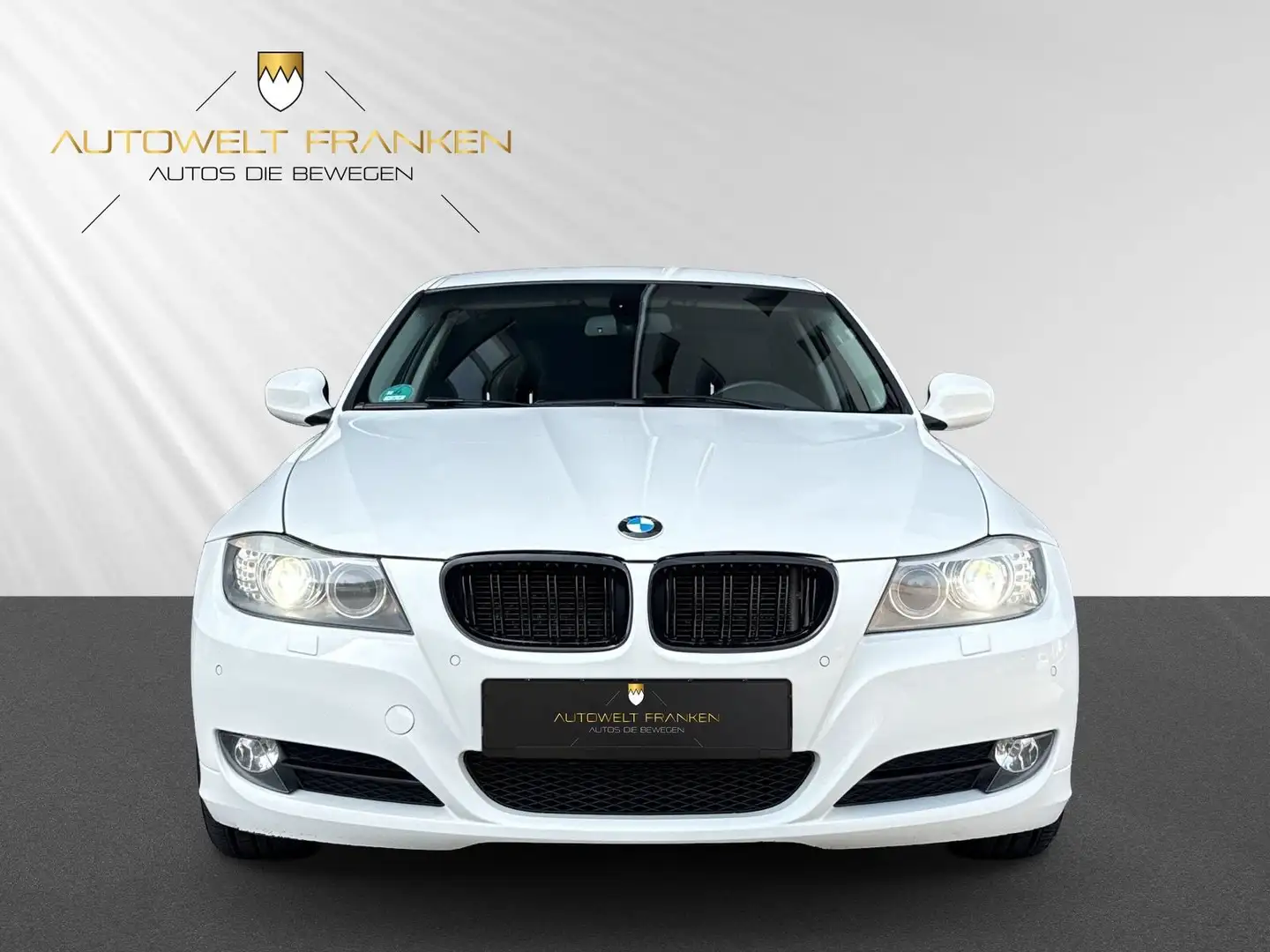 BMW 320 i *AUTOMATIK*XENON*PDC*TEMPO*SHZ*ALU* Beyaz - 2