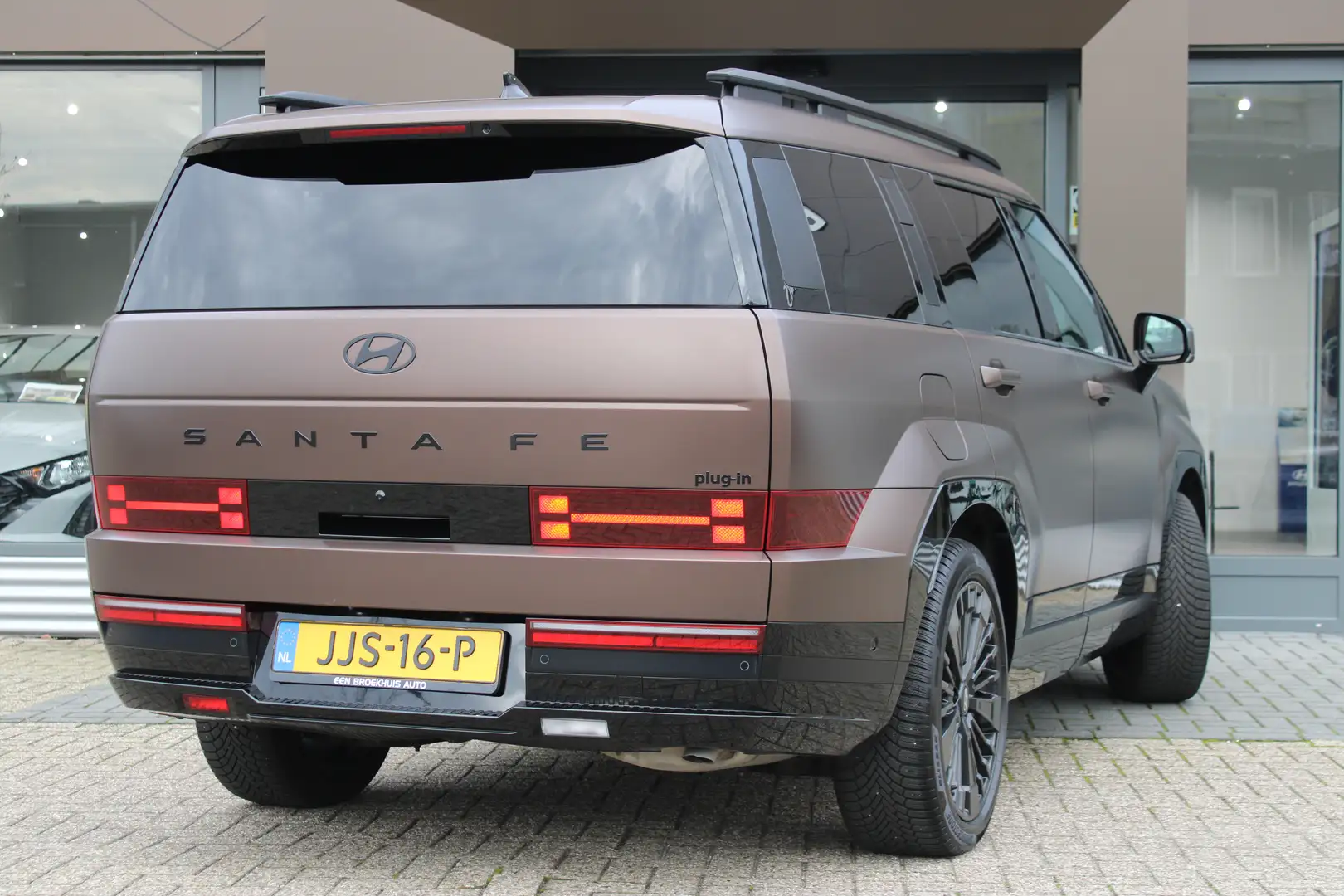 Hyundai SANTA FE 1.6 T-GDI PHEV Black Line 4WD 7p. | Afn. Trekhaak Brun - 2
