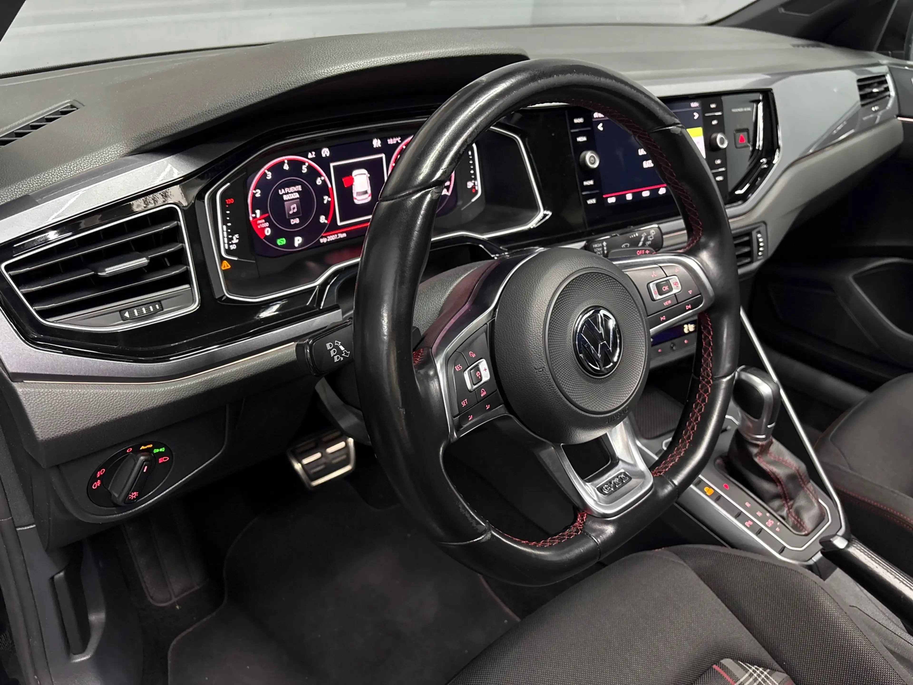 Volkswagen Polo GTI 2.0 Aut PANO — photo 6