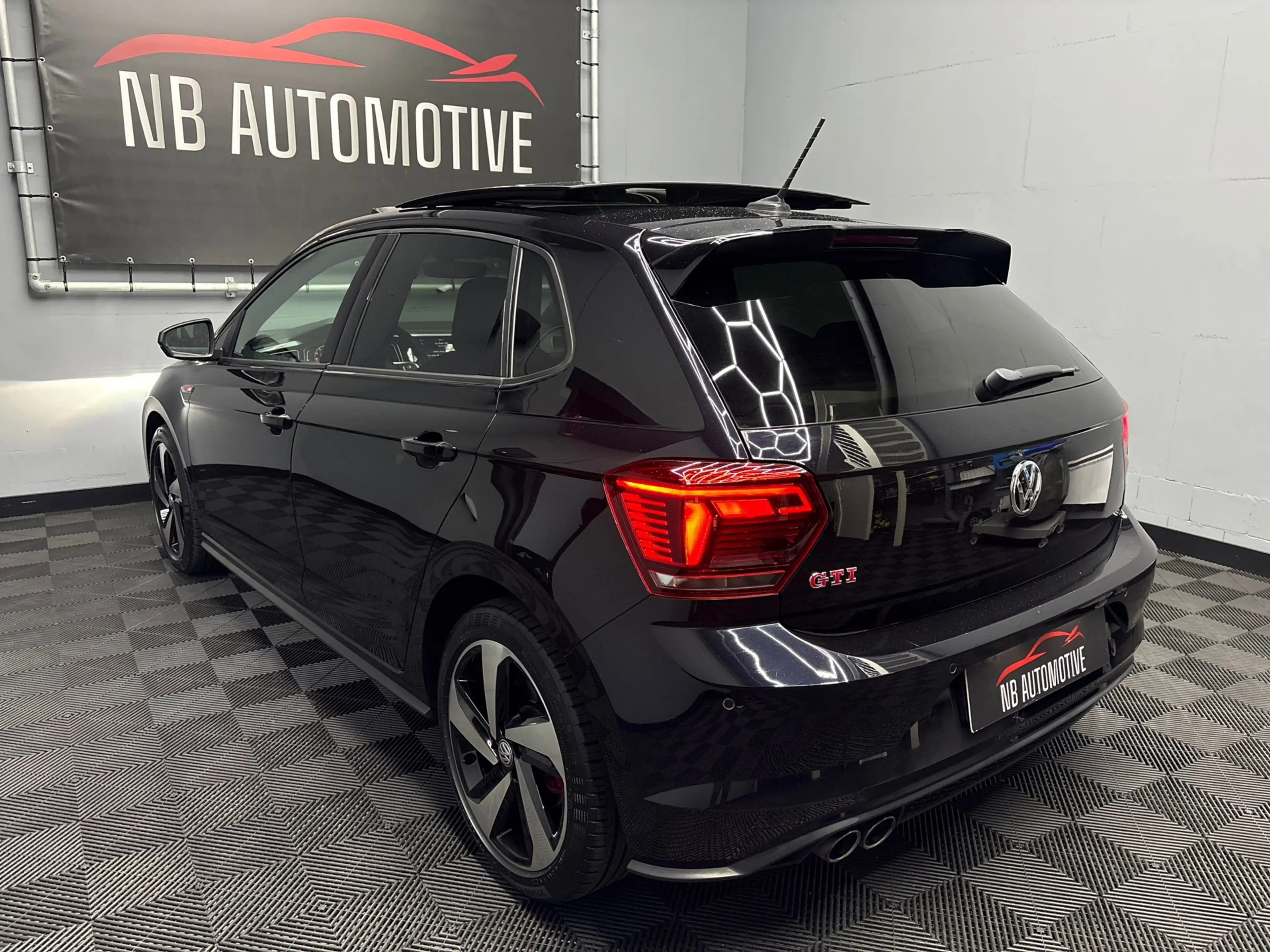 Volkswagen Polo GTI 2.0 Aut PANO — photo 2