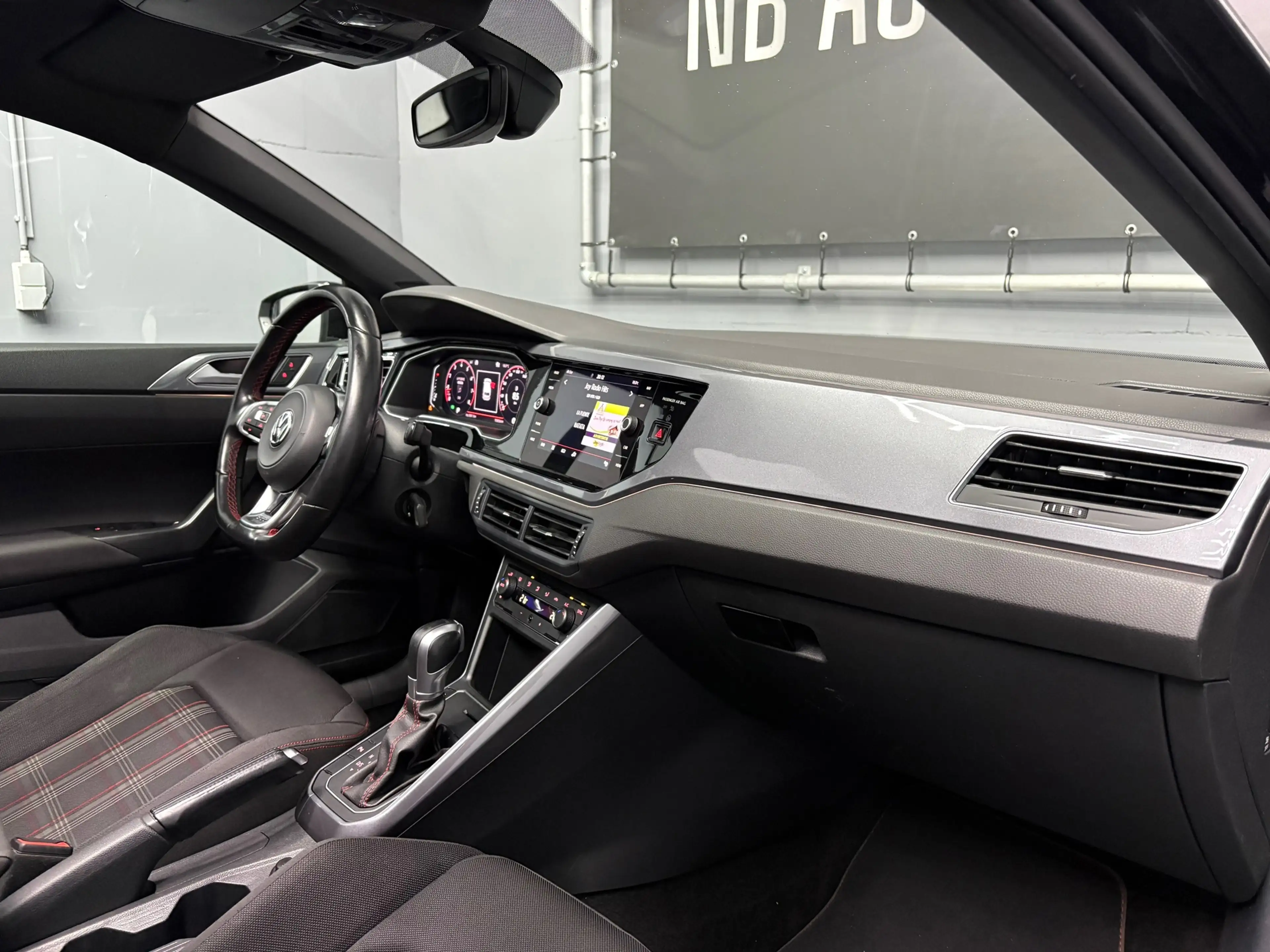 Volkswagen Polo GTI 2.0 Aut PANO — photo 8