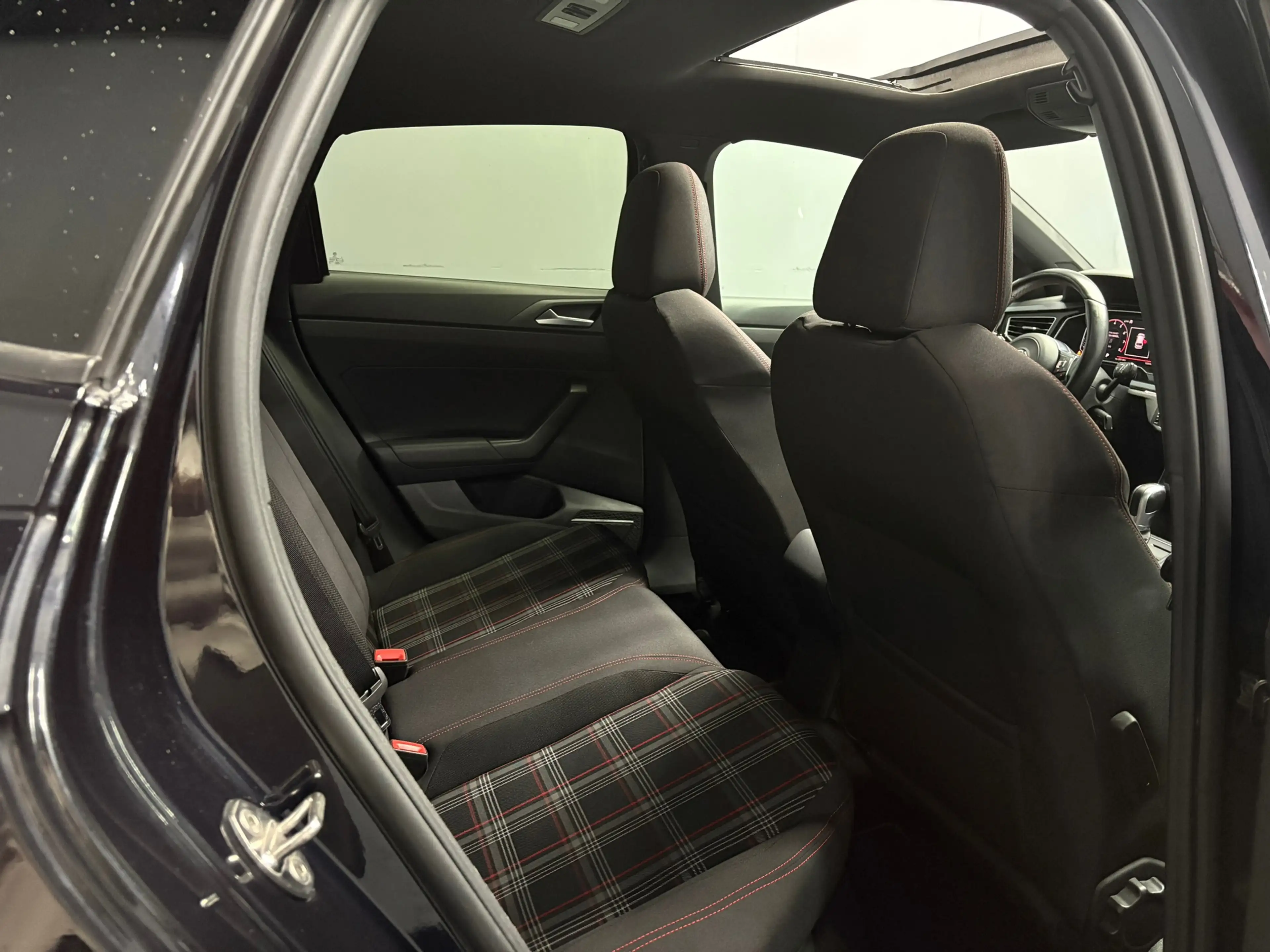 Volkswagen Polo GTI 2.0 Aut PANO — photo 10