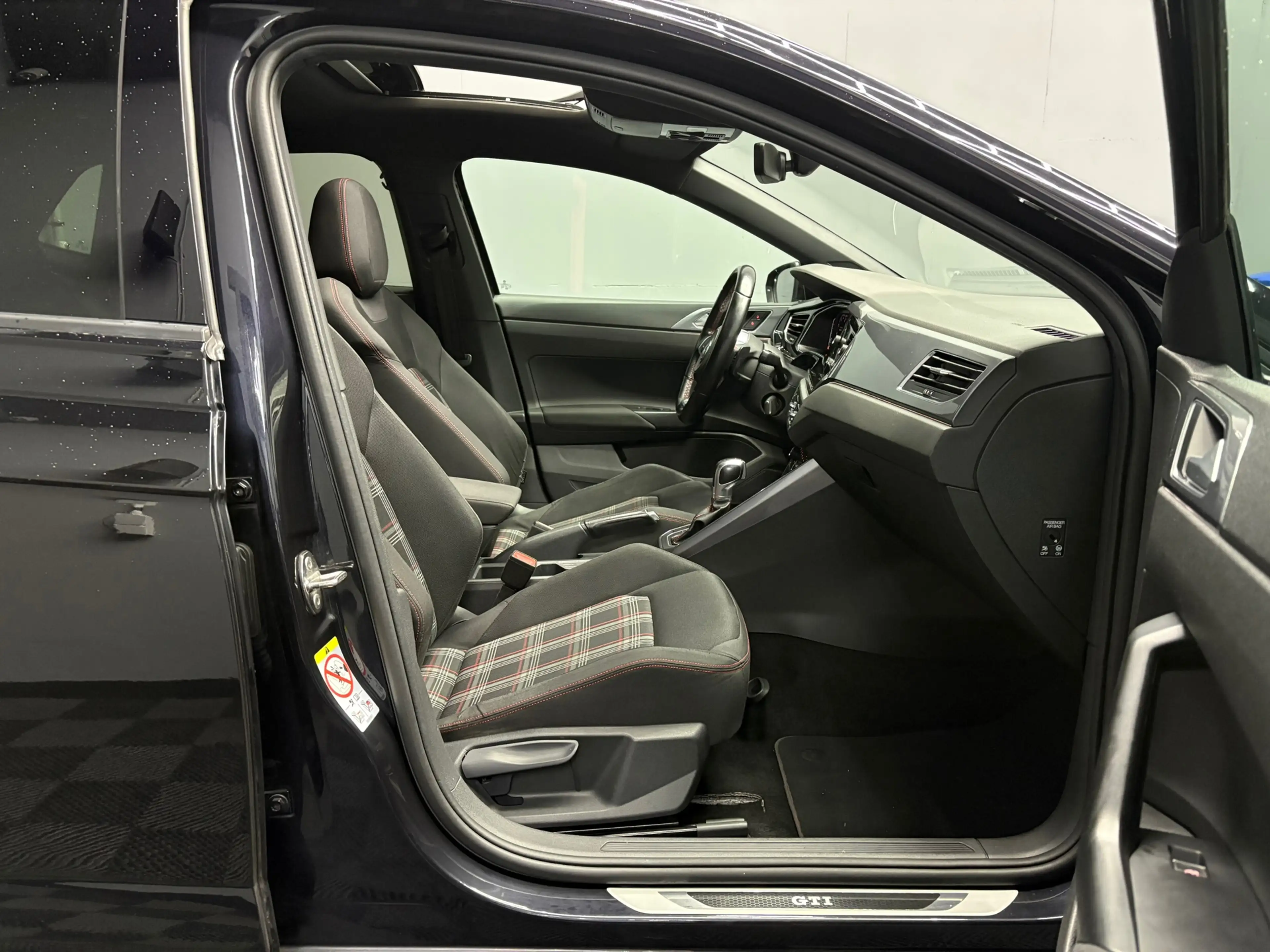 Volkswagen Polo GTI 2.0 Aut PANO — photo 9
