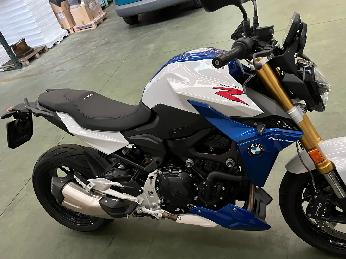 BMW F 900 R Bílá - 2