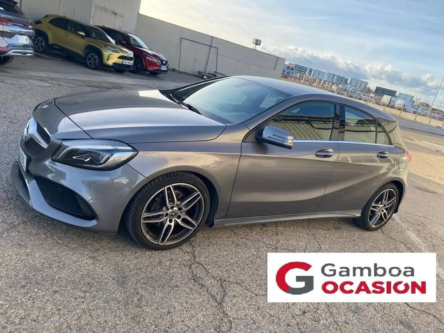 Mercedes-Benz A 200 200CDI BE AMG Line Gris - 1