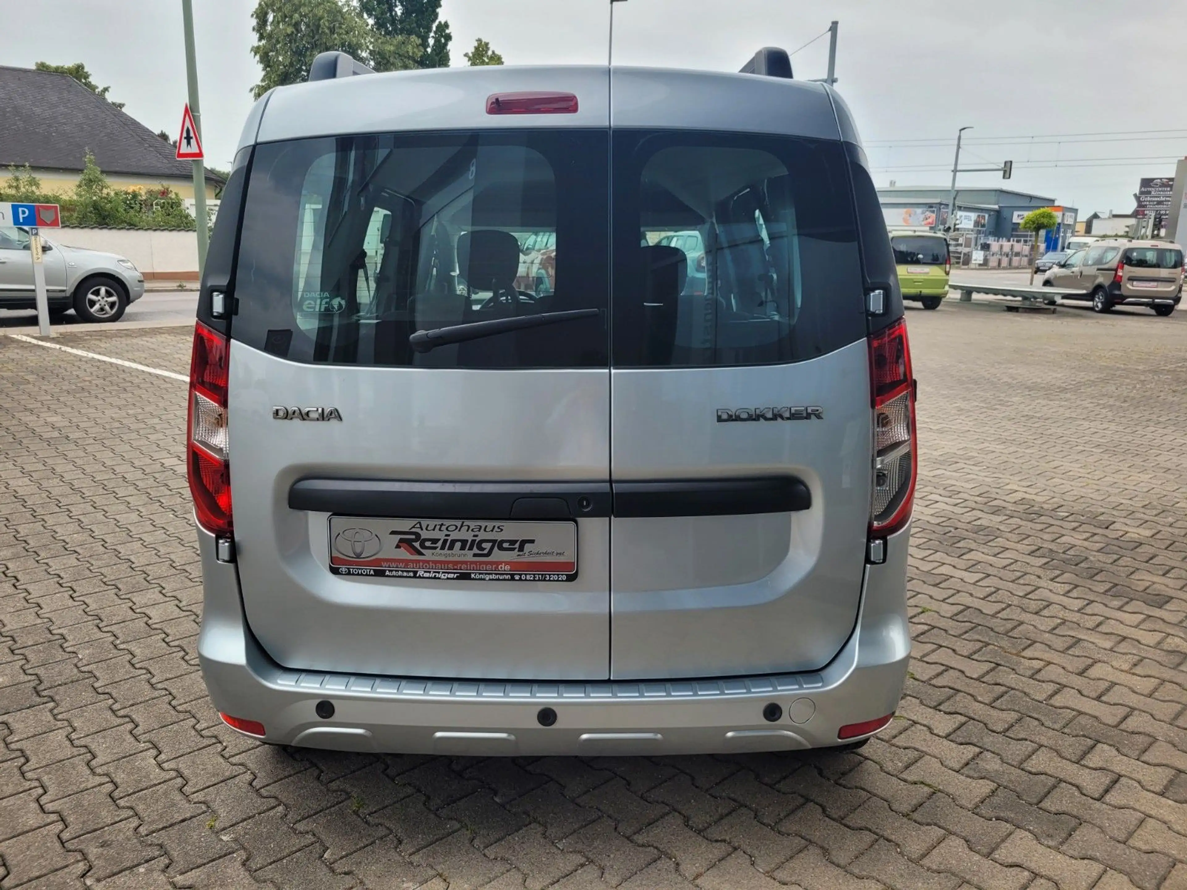 Dacia Dokker Comfort Turbo*1.Hand,PDC hinten,Navi* — photo 4
