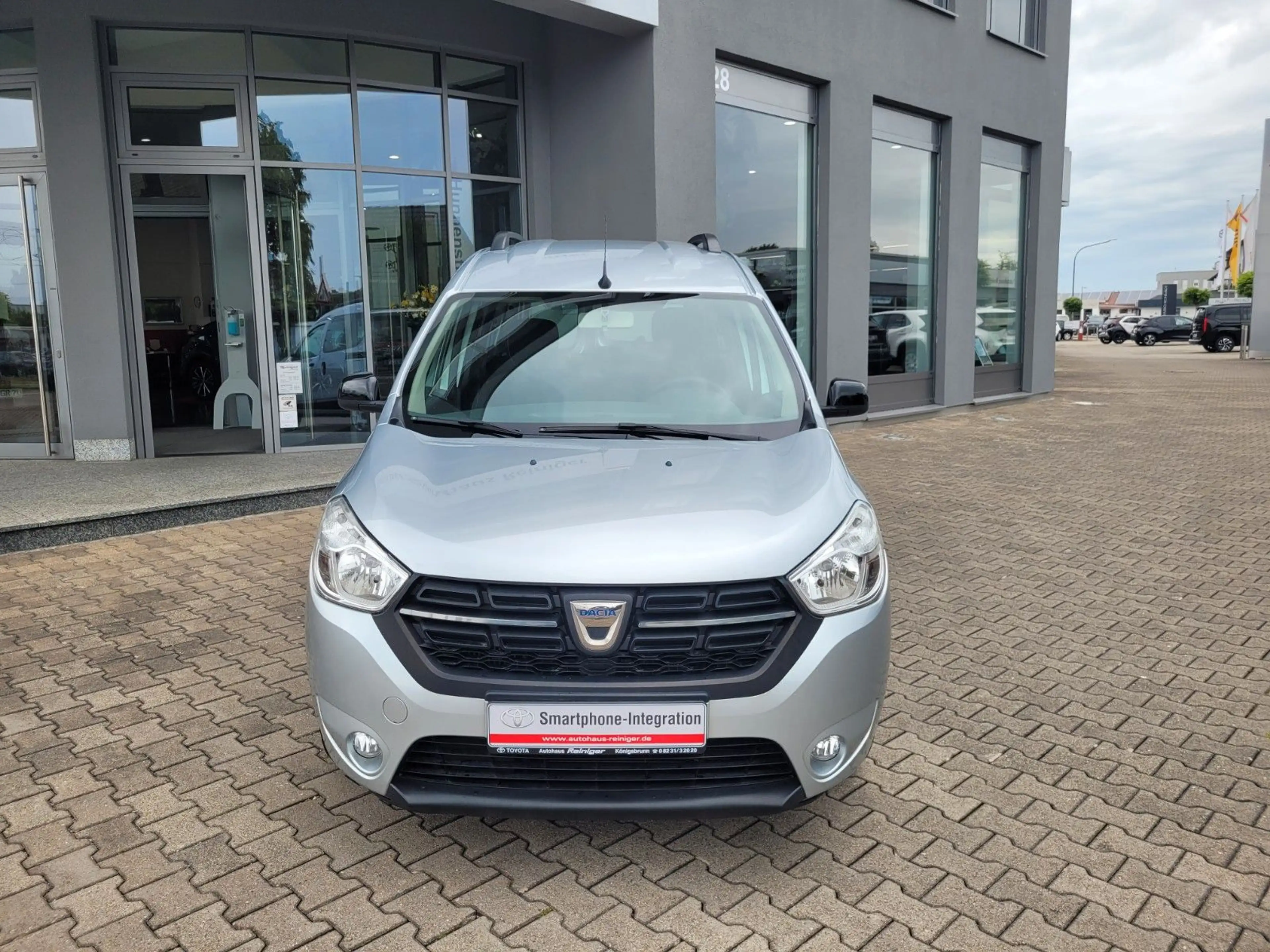 Dacia Dokker Comfort Turbo*1.Hand,PDC hinten,Navi* — photo 8