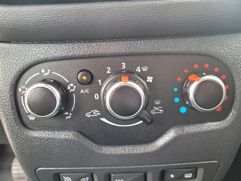 Dacia Dokker Comfort Turbo*1.Hand,PDC hinten,Navi* — photo 12