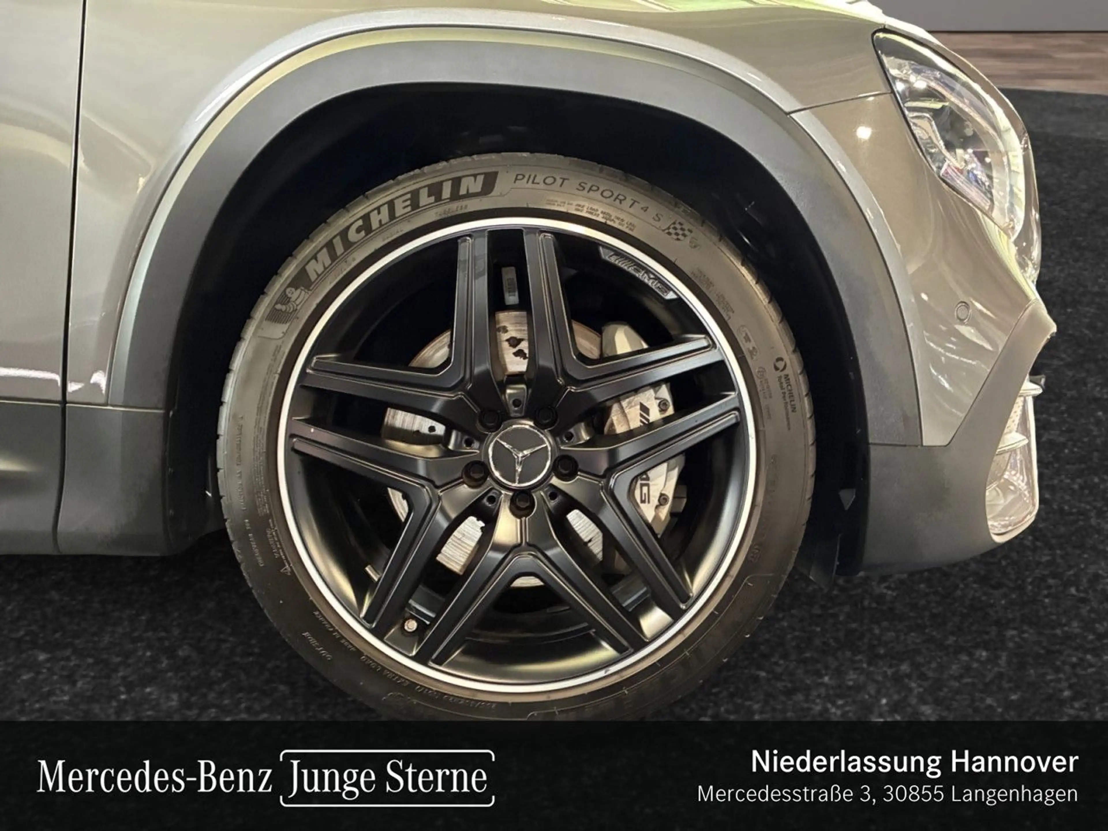 Mercedes-Benz GLB 35 AMG GLB 35 4M AMG+PANO+MULTIBEAM+STHZG+KAMERA+KEYLESS — photo 5