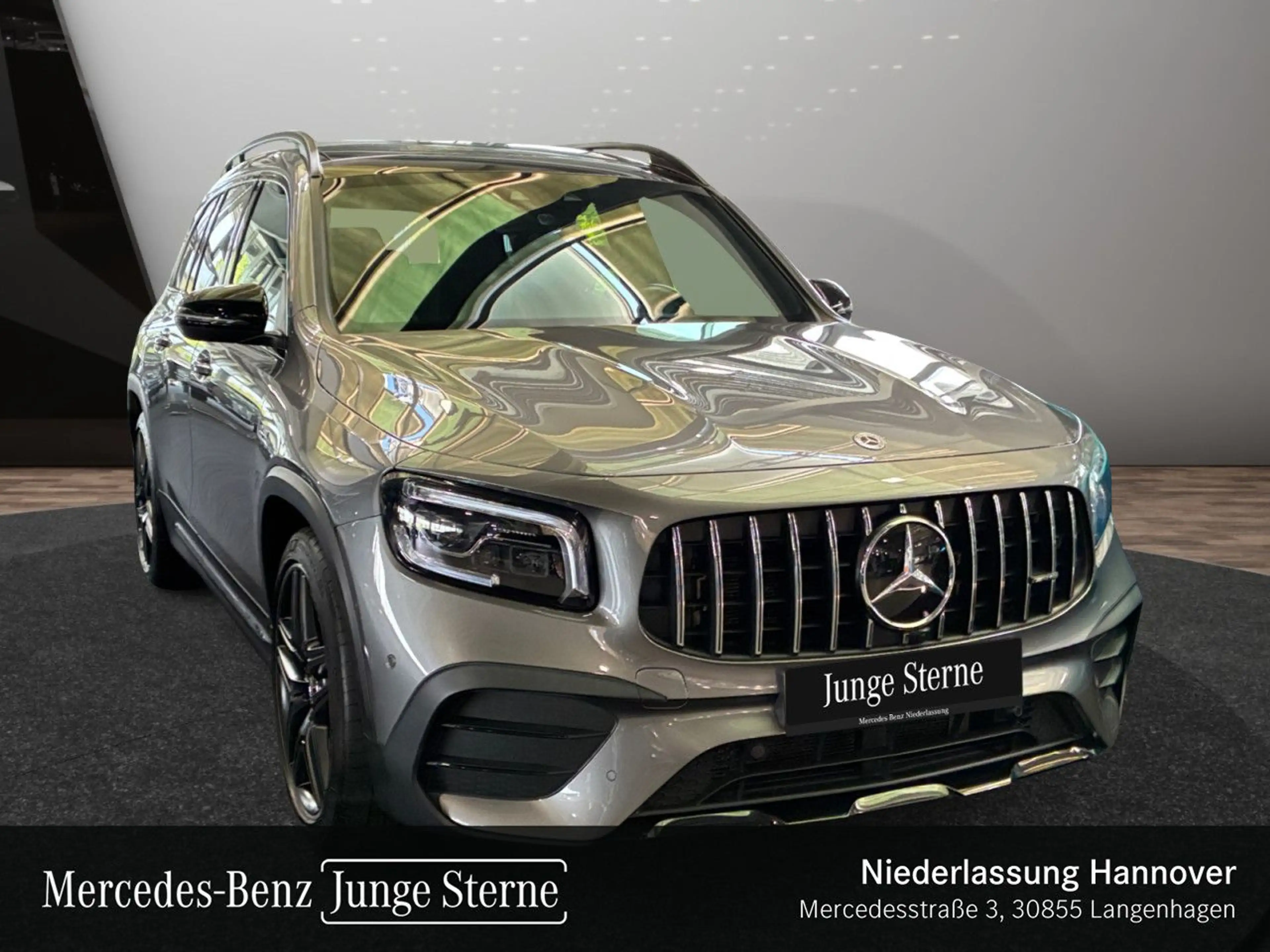 Mercedes-Benz GLB 35 AMG GLB 35 4M AMG+PANO+MULTIBEAM+STHZG+KAMERA+KEYLESS — photo 4