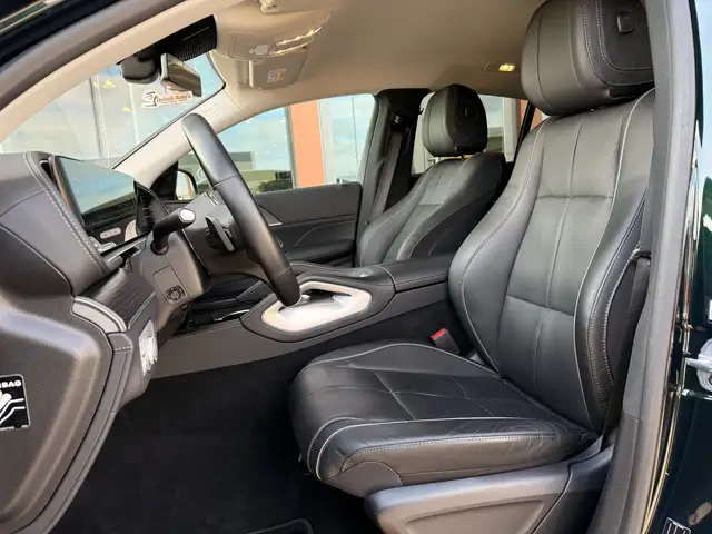 Mercedes-Benz GLE view 4