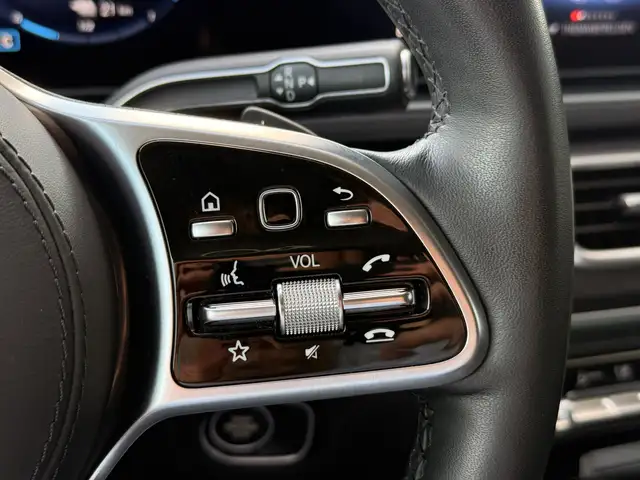 Mercedes-Benz GLE view 30