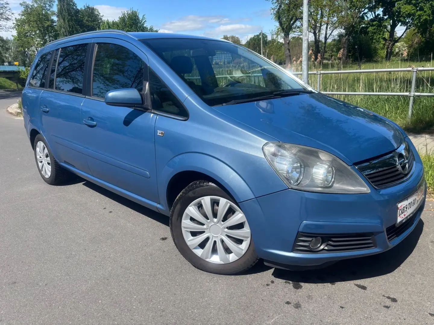 Opel Zafira B Edition Blau - 2