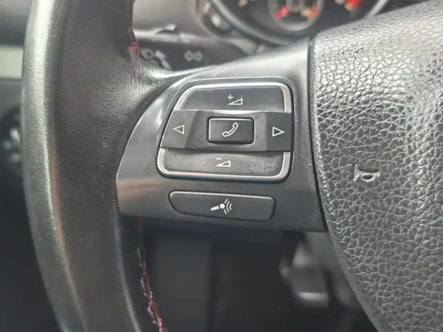 Volkswagen Golf view 27