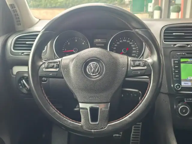 Volkswagen Golf view 25