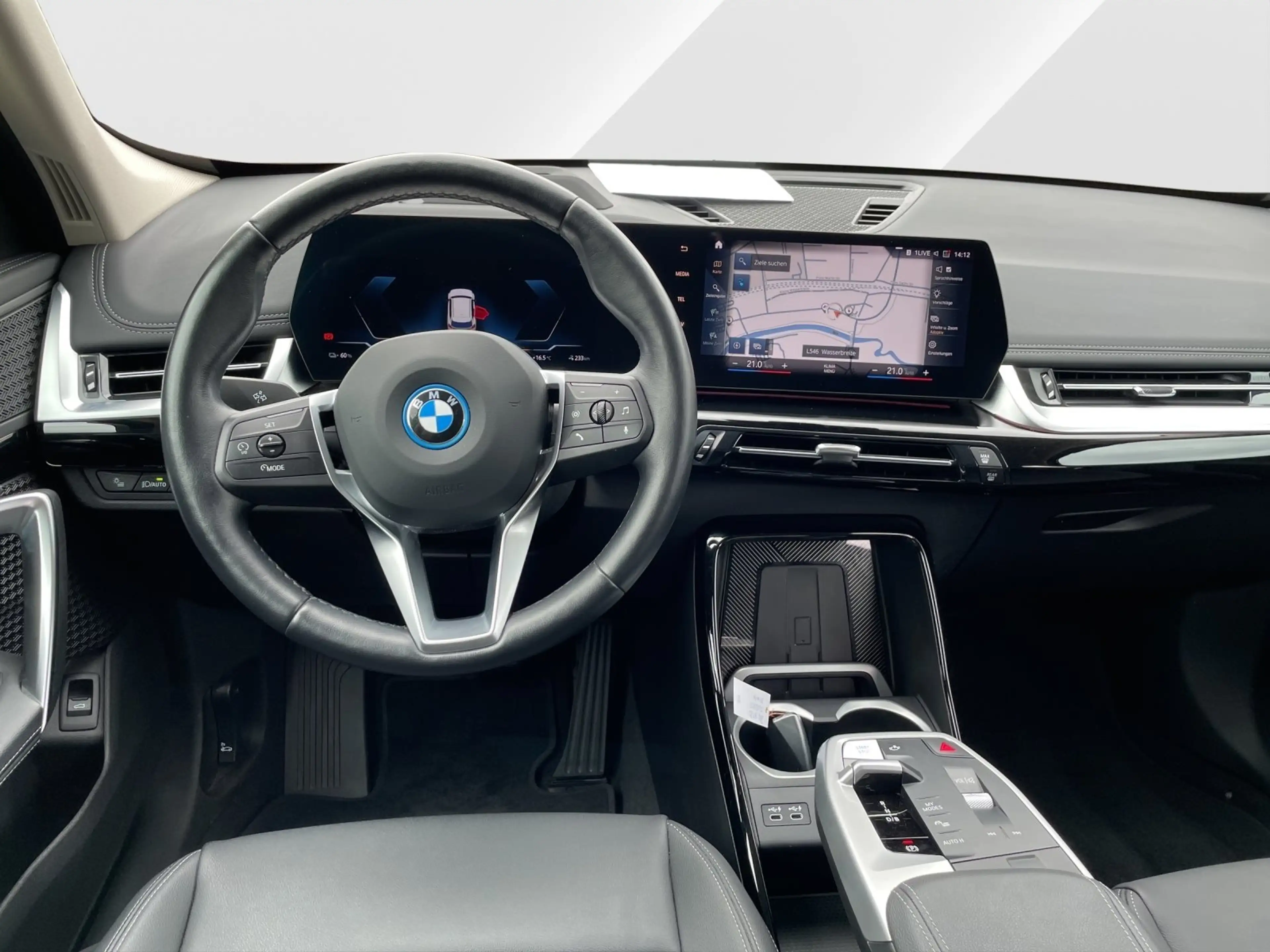 BMW iX 1 xDrive30 xLine | 360° | Head-Up | Navi | LED | S — photo 14