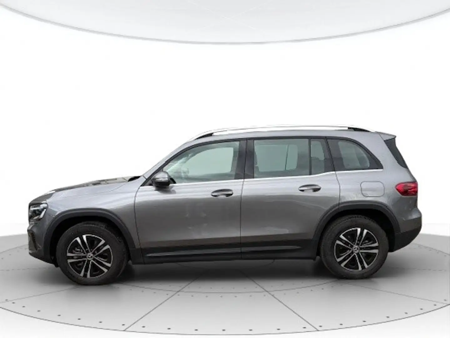 Mercedes-Benz GLB 200 d Executive auto Grijs - 2