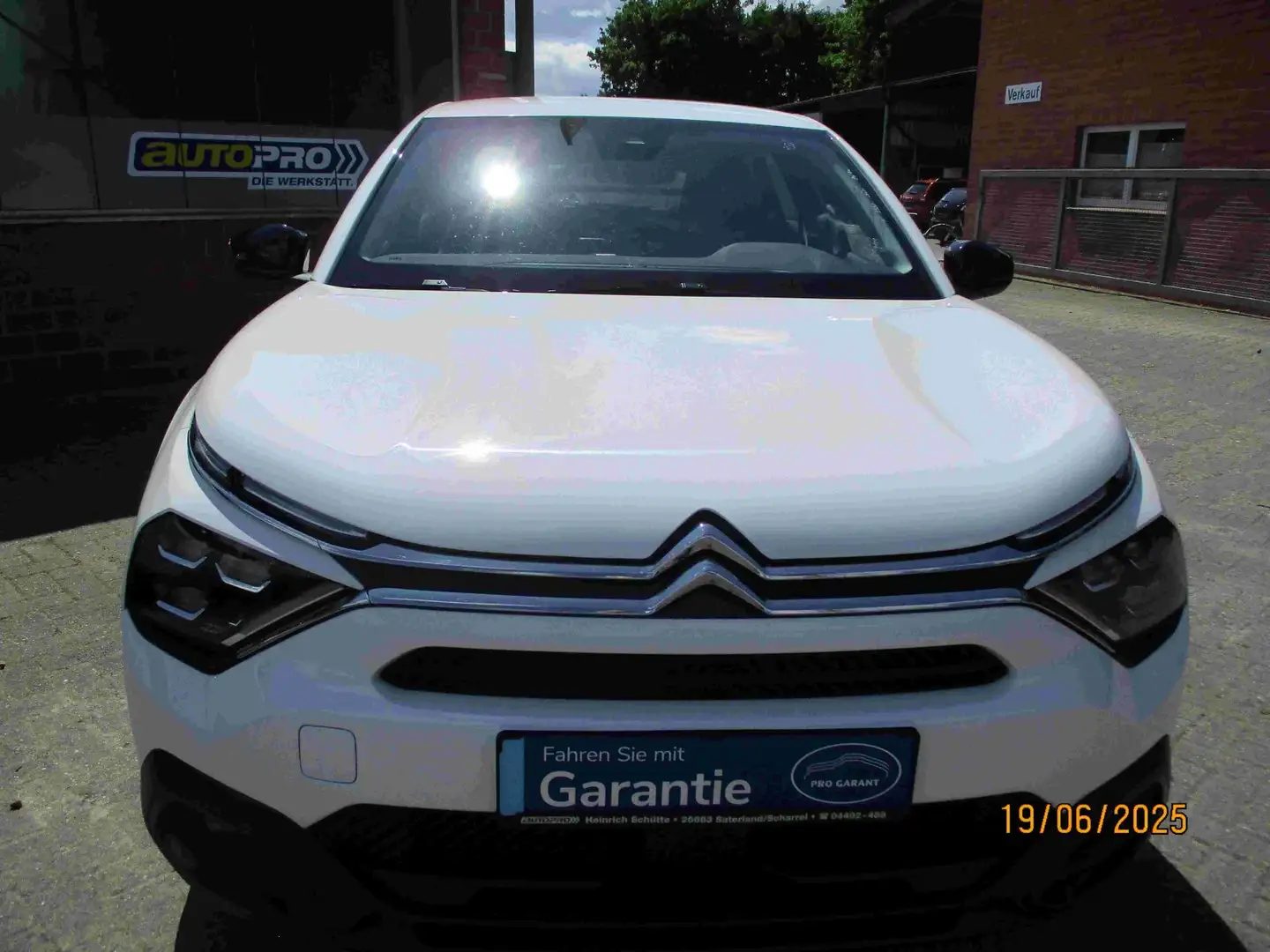 Citroen C4 Automatik EAT8 1.2 PureTech 130  Plus Stop&Start ( Blanco - 1