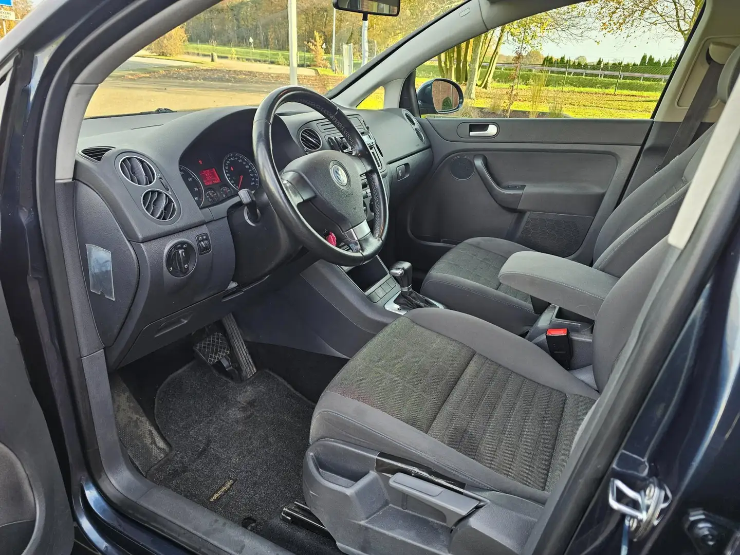 Volkswagen Golf Plus 1.6 Optive 3 AUTOMAAT/airco Gris - 2