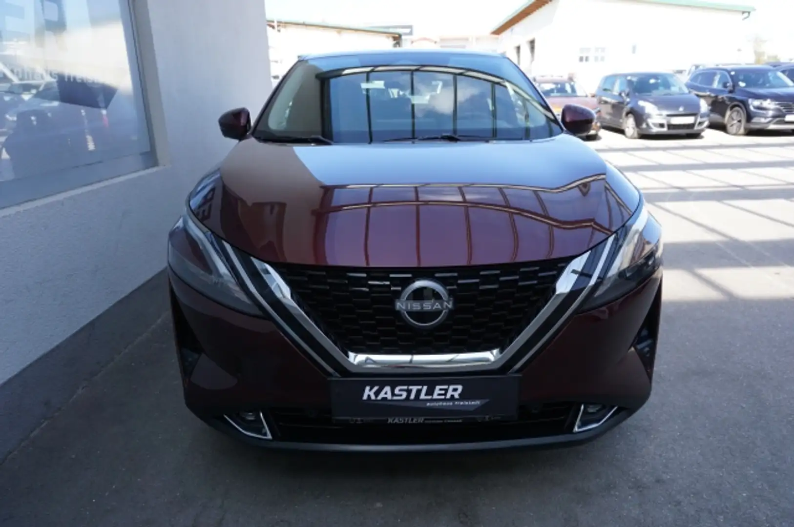 Nissan Qashqai N-Connecta 1,3 DIG-T Winter/Business Paket Rouge - 2