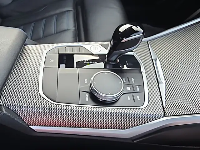 BMW 340 M340i xDrive *LASER/HEAD-UP/SCHIEBEDACH* Ansicht 25