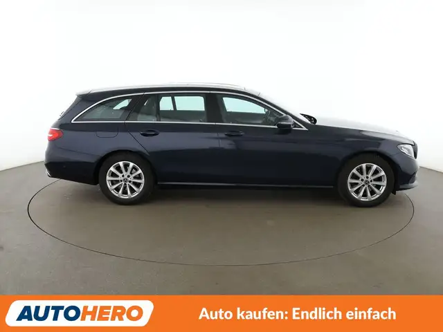 Mercedes-Benz E-Class view 7