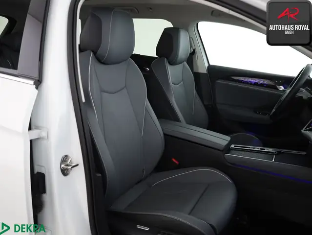 Volkswagen Passat view 12