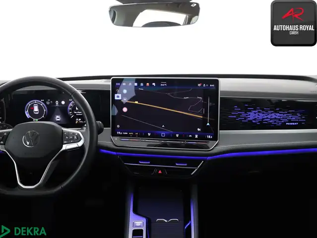 Volkswagen Passat view 9