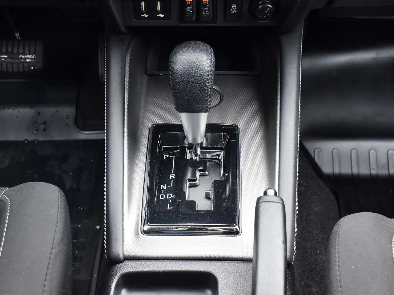 Mitsubishi RVR снимка Mitsubishi RVR