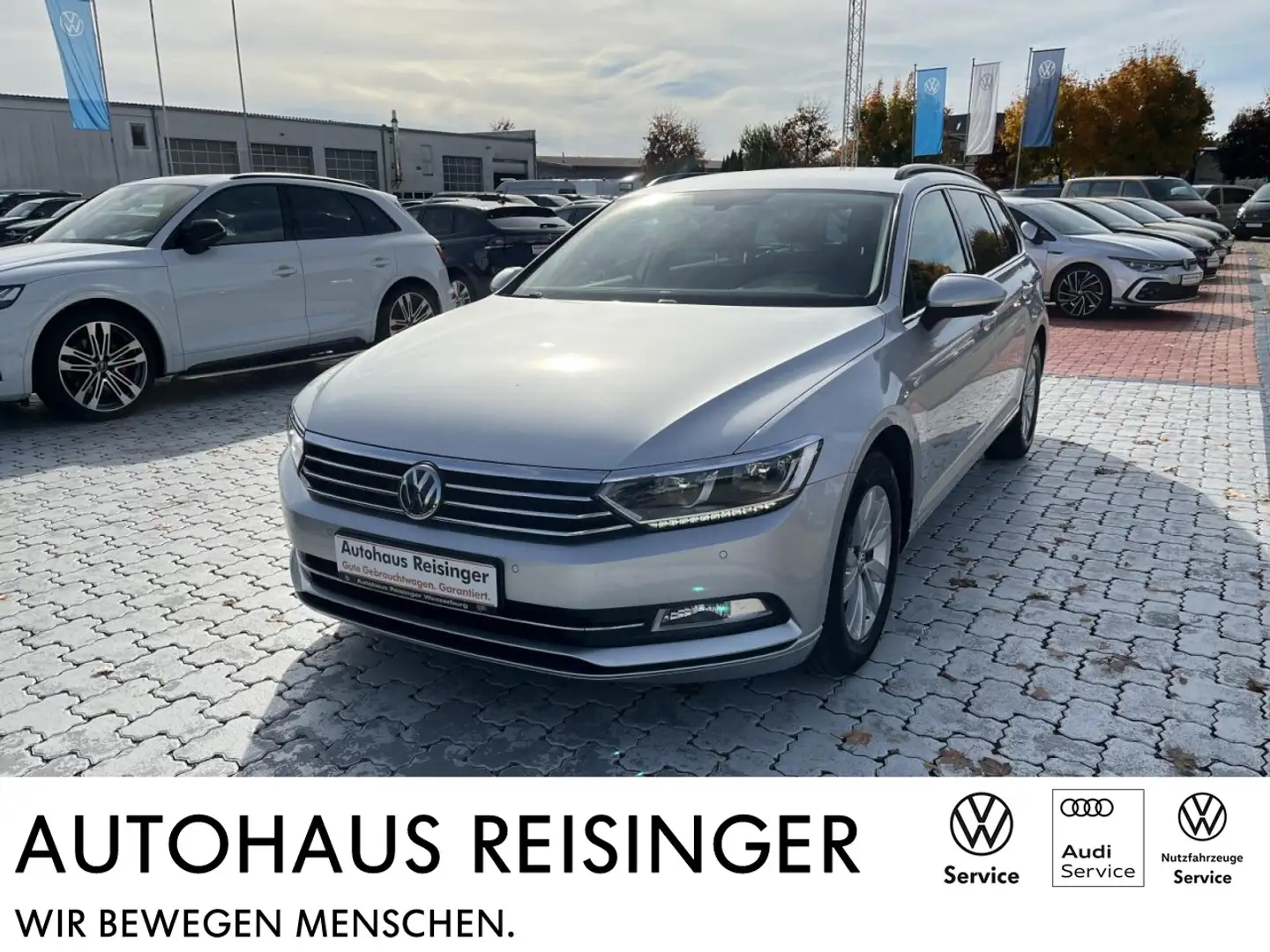 Volkswagen Passat Variant 1.4 TSI Comfortline (Navi+LED+AHK+R-Kamera) Klima Silber - 1