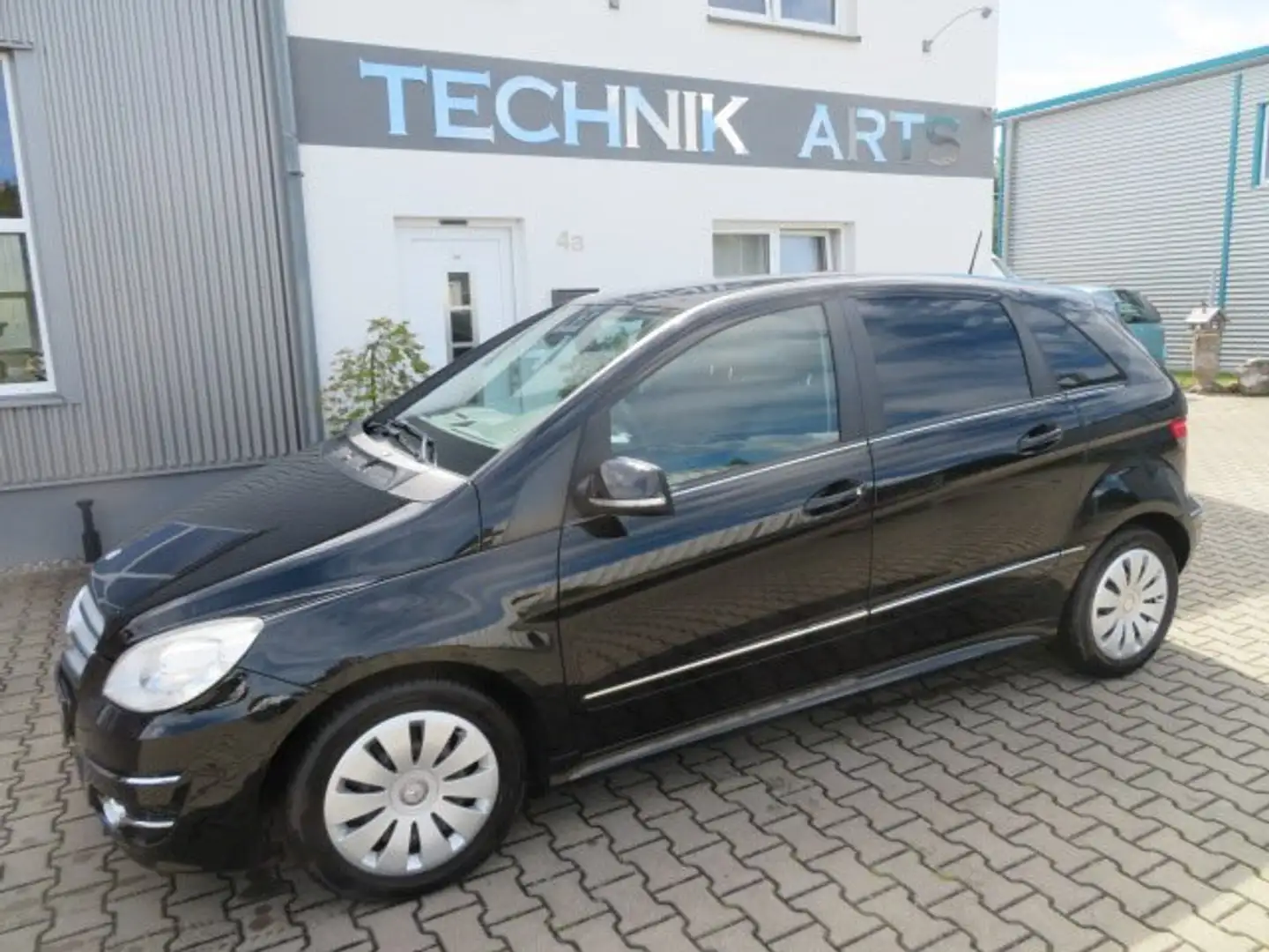 Mercedes-Benz B 200 B-Klasse TÜV neu gepflegter Zustand Noir - 1
