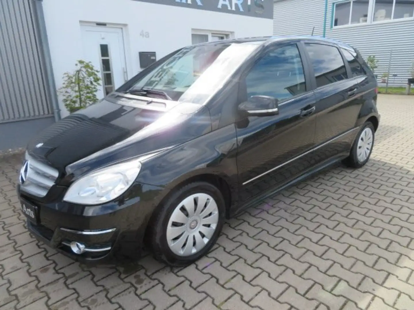 Mercedes-Benz B 200 B-Klasse TÜV neu gepflegter Zustand Noir - 2