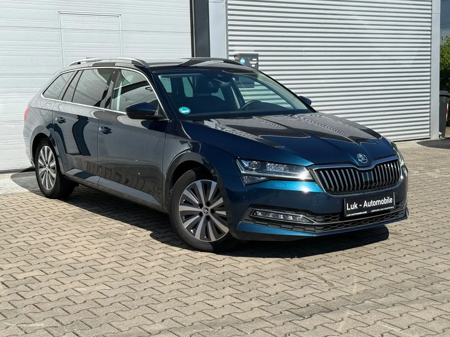 Skoda Superb Combi Mod 2023°LED-MATRIX°CAM°VIRTUAL°MEM Bleu - 1