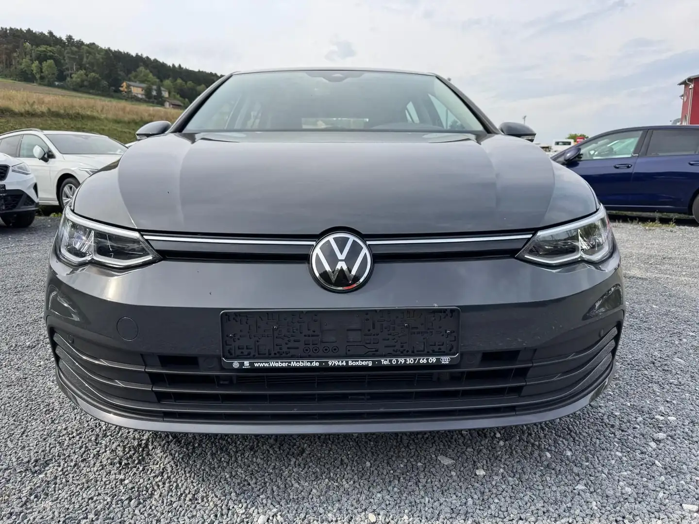 Volkswagen Golf VIII 1.5 TSI LIFE*NAVI*LED*SHZ*PDCvo+hi*ACC Grau - 2