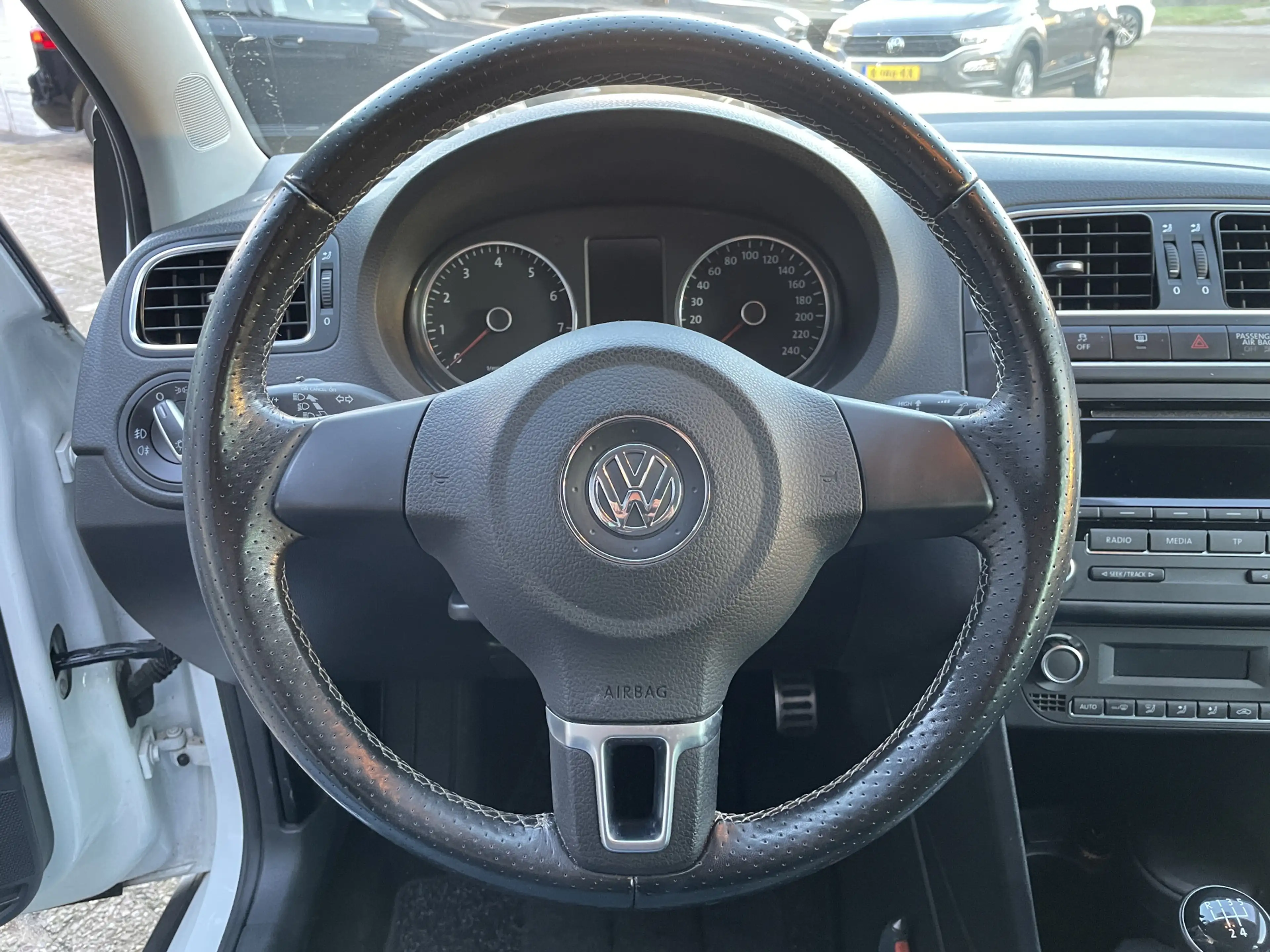Volkswagen Polo Cross 1.2 TSI — photo 11