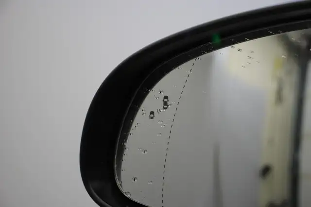 Hyundai Kona view 8