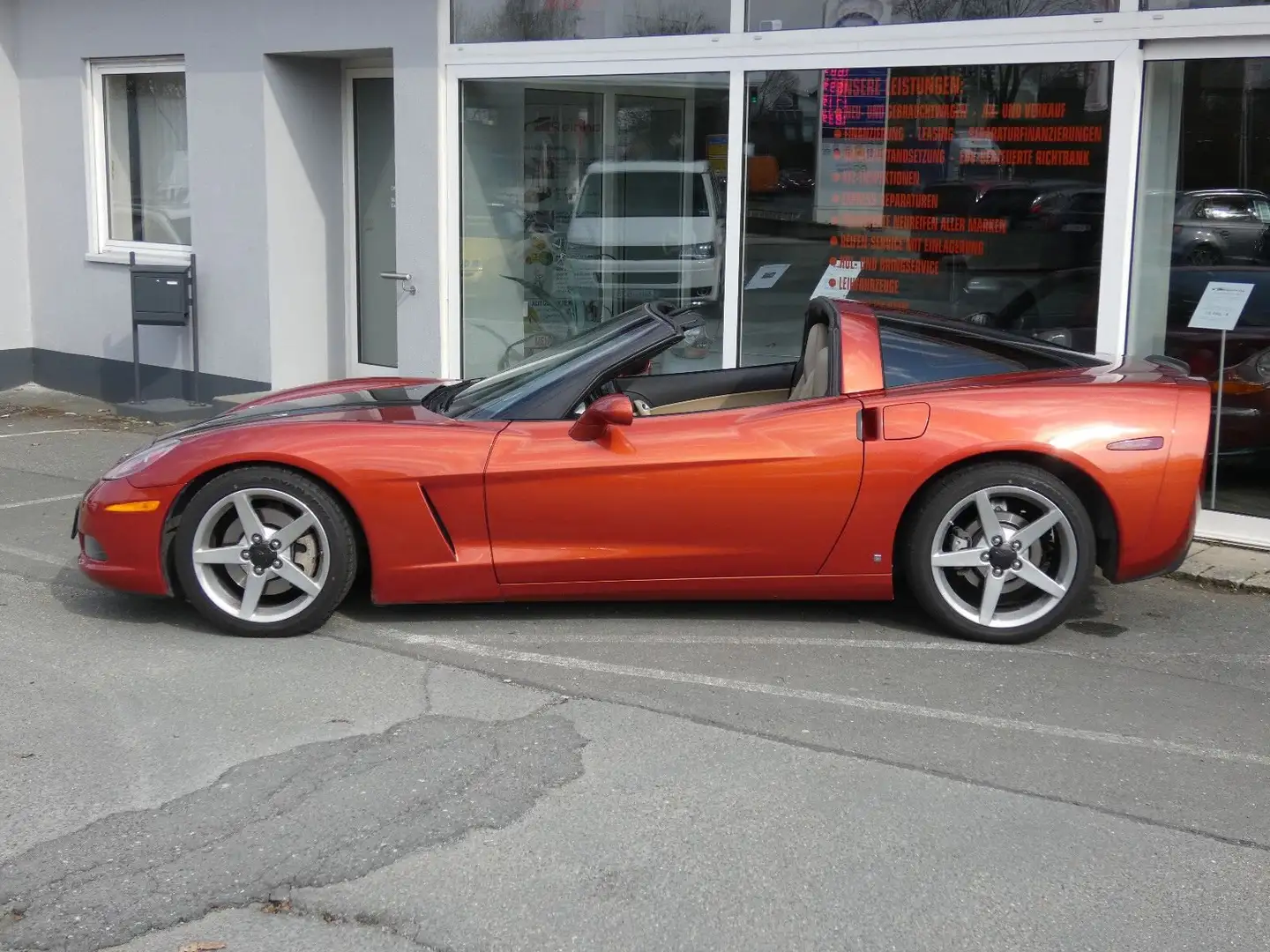 Corvette C6 Coupe LS2 6.0 V8 Targa Naranja - 2
