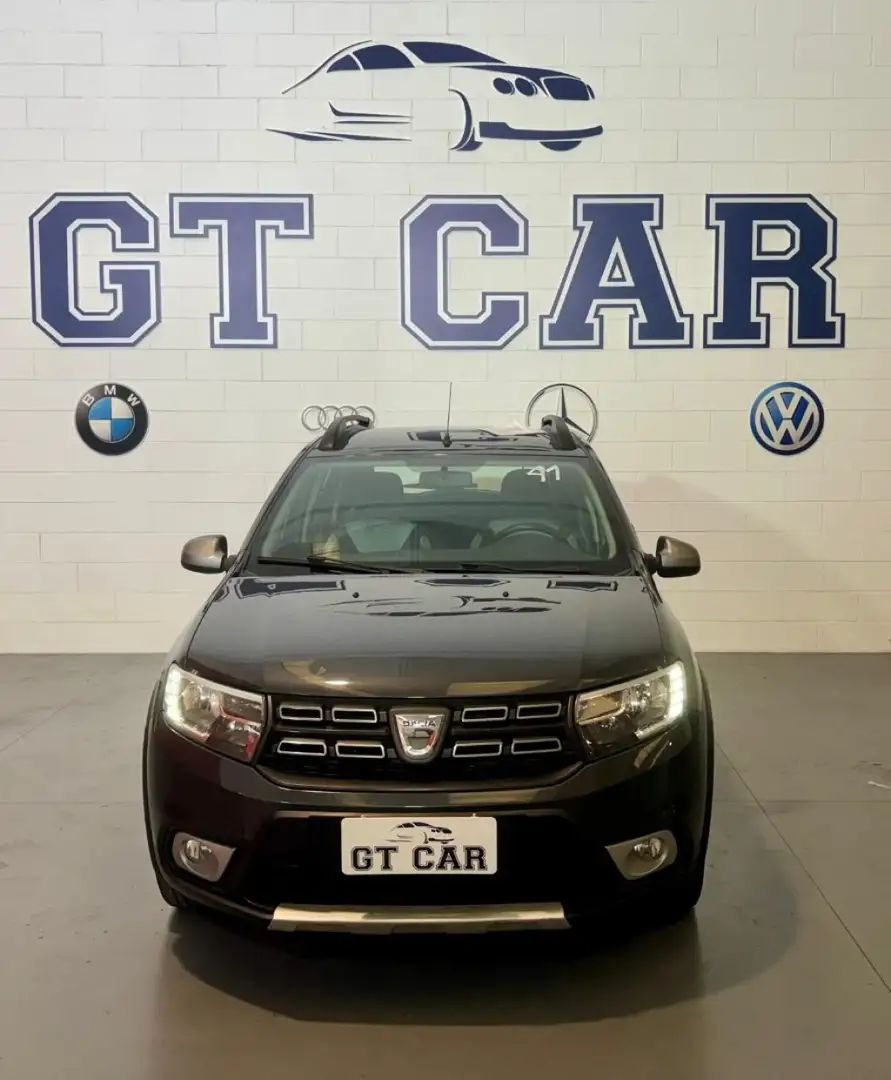 Dacia Sandero 0.9 TCe 12V T-GPL 90CV S&S Serie Speciale Brave Grau - 2
