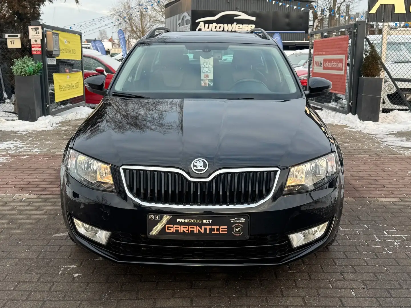 Skoda Octavia Combi 1.6TDI*Pano*Leder*Temp*WEBASTO Schwarz - 2